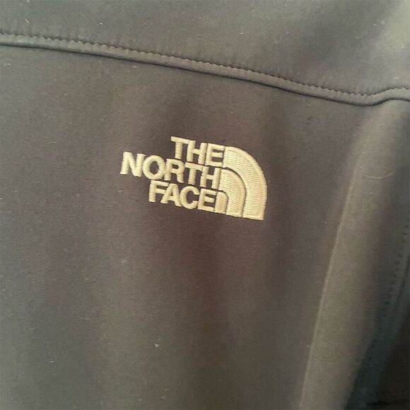 The North Face Men's Black Softshell Jacket Size M Weather Resistant - Picture 6 of 8